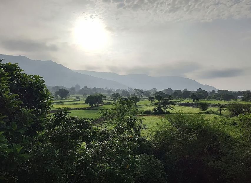 Morning across the valley, actual site photo